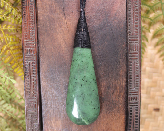 Roimata Teardrop carved from Hapopo Pounamu - NZ Greenstone