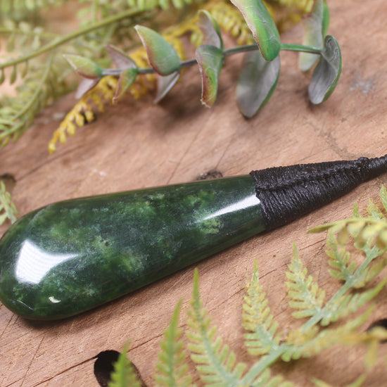 Kawakawa Pounamu Roimata Pendant - NZ Greenstone
