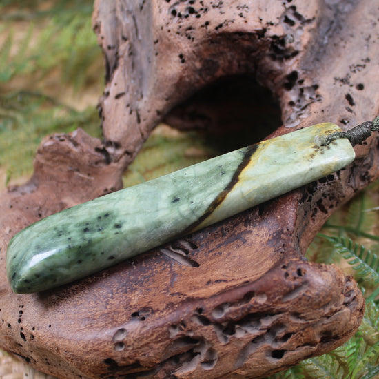 Toki or Adze Pendant carved from Flower Jade Pounamu - NZ Greenstone