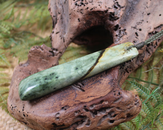 Toki or Adze Pendant carved from Flower Jade Pounamu - NZ Greenstone