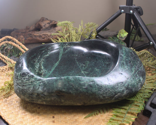 NZ Serpentine Bowl