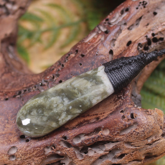 Rimu Pounamu Roimata Pendant - NZ Greenstone