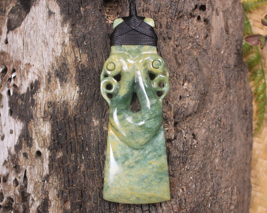Flower Jade Pounamu Toki