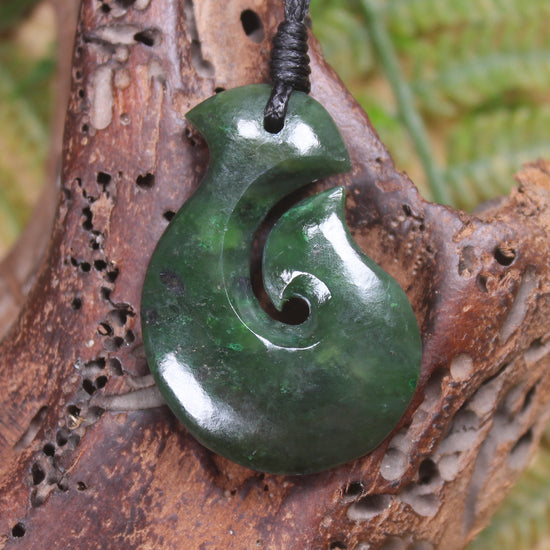 Hei Matau or Fish Hook carved from Kawakawa Pounamu - NZ Greenstone