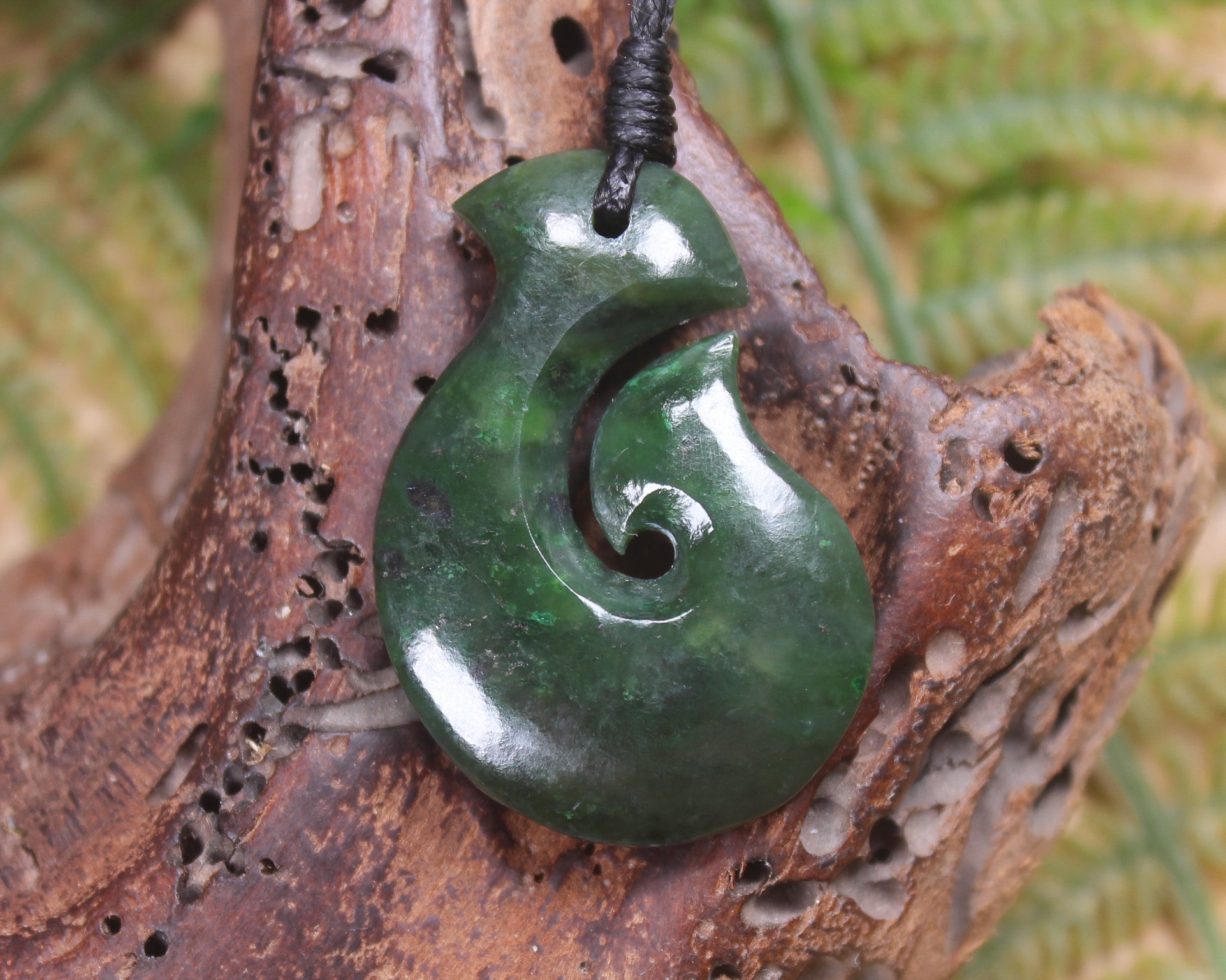 Hei Matau or Fish Hook carved from Kawakawa Pounamu - NZ Greenstone