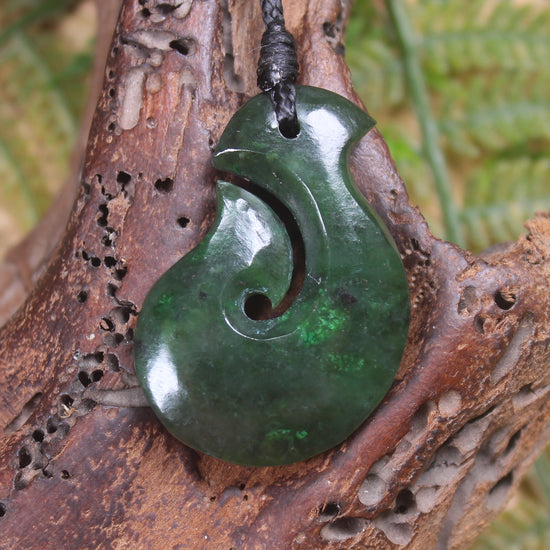 Hei Matau or Fish Hook carved from Kawakawa Pounamu - NZ Greenstone
