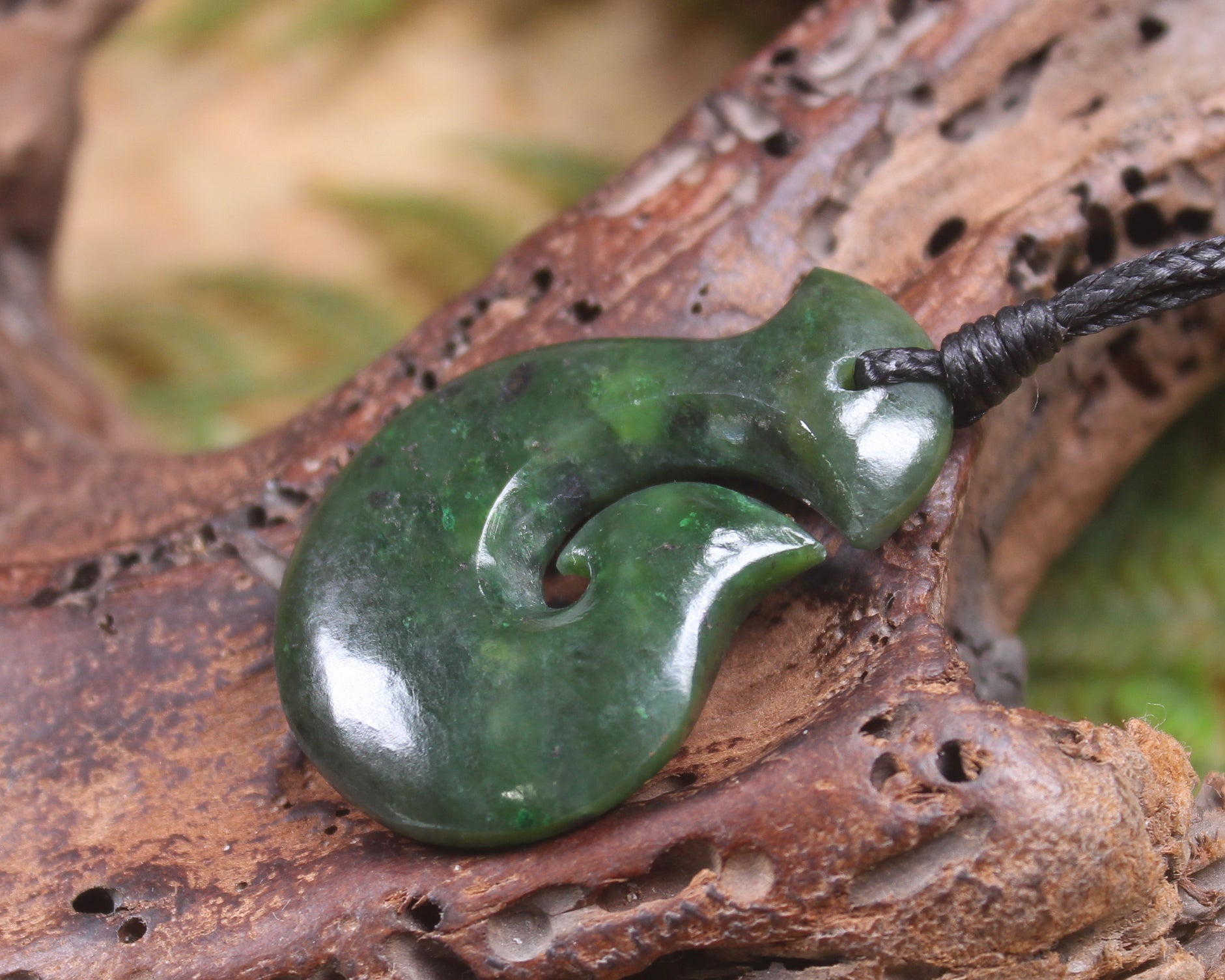 Hei Matau or Fish Hook carved from Kawakawa Pounamu - NZ Greenstone