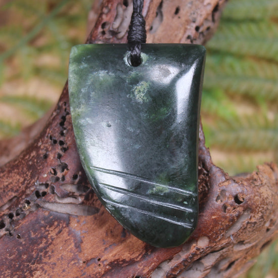 Taniwha Tooth or Niho carved from Kawakawa Pounamu - NZ Greenstone