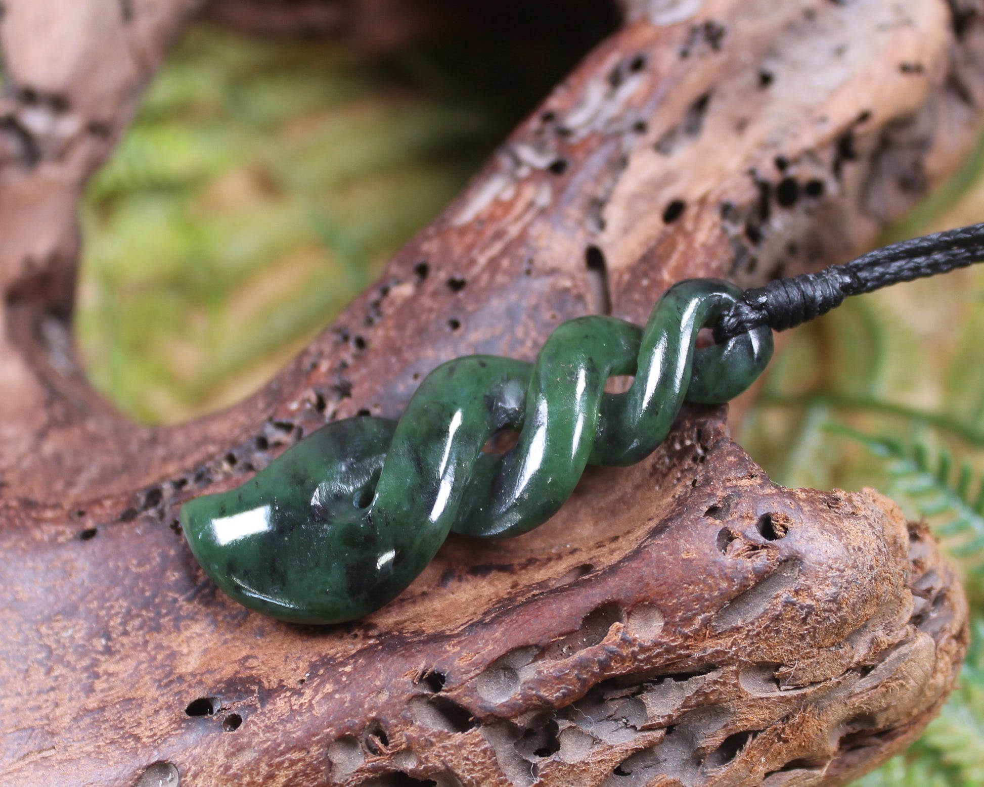 Twist carved from Rimu Pounamu - NZ Greenstone
