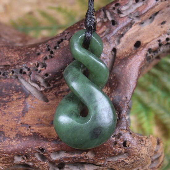 Twist carved from Kawakawa Pounamu - NZ Greenstone