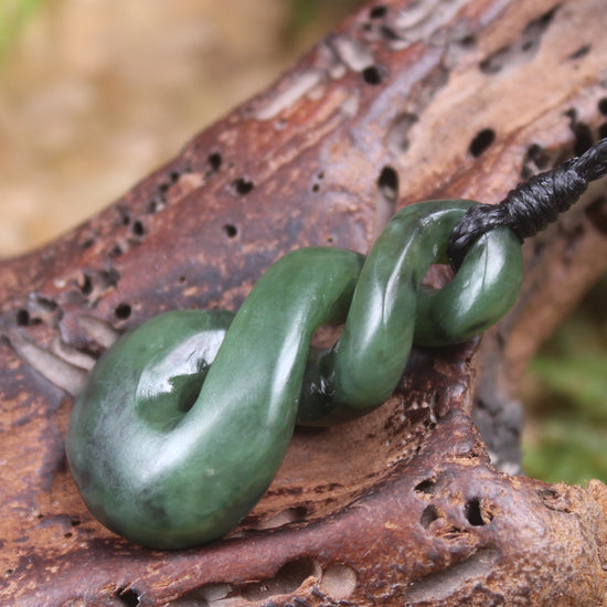 Twist carved from Kawakawa Pounamu - NZ Greenstone