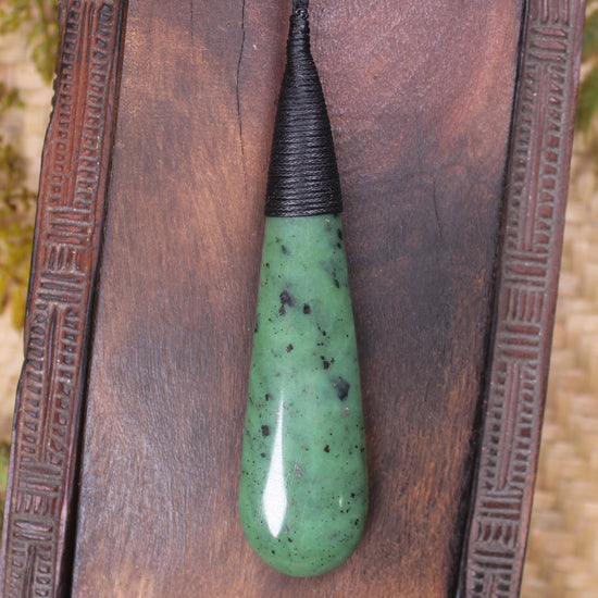 Roimata Teardrop carved from Hapopo Pounamu - NZ Greenstone