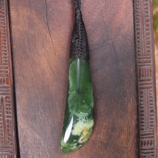 Flower Jade Pounamu Roimata Pendant - NZ Greenstone