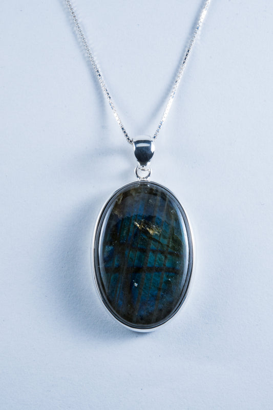 labradorite pendant