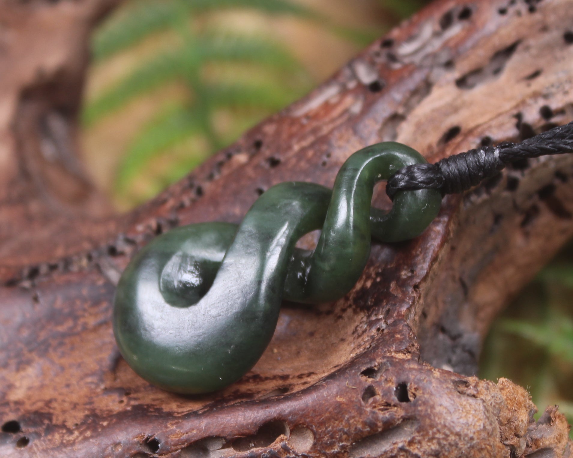 Twist carved from Kawakawa Pounamu - NZ Greenstone