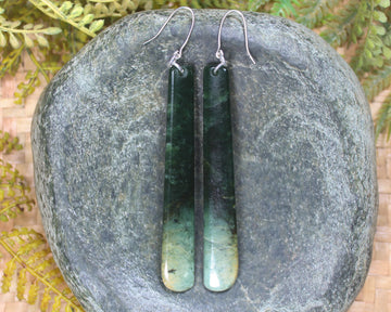 Roimata or Teardrop earrings carved from Kawakawa Pounamu - NZ Greenstone