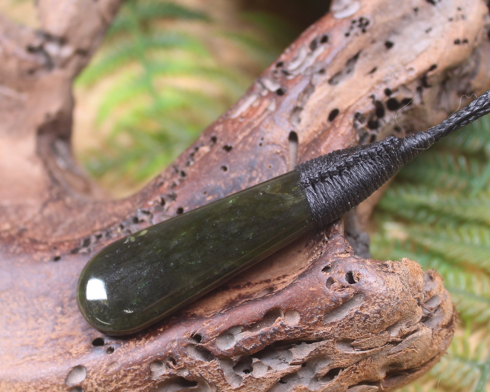 Rimu Pounamu Roimata Pendant - NZ Greenstone
