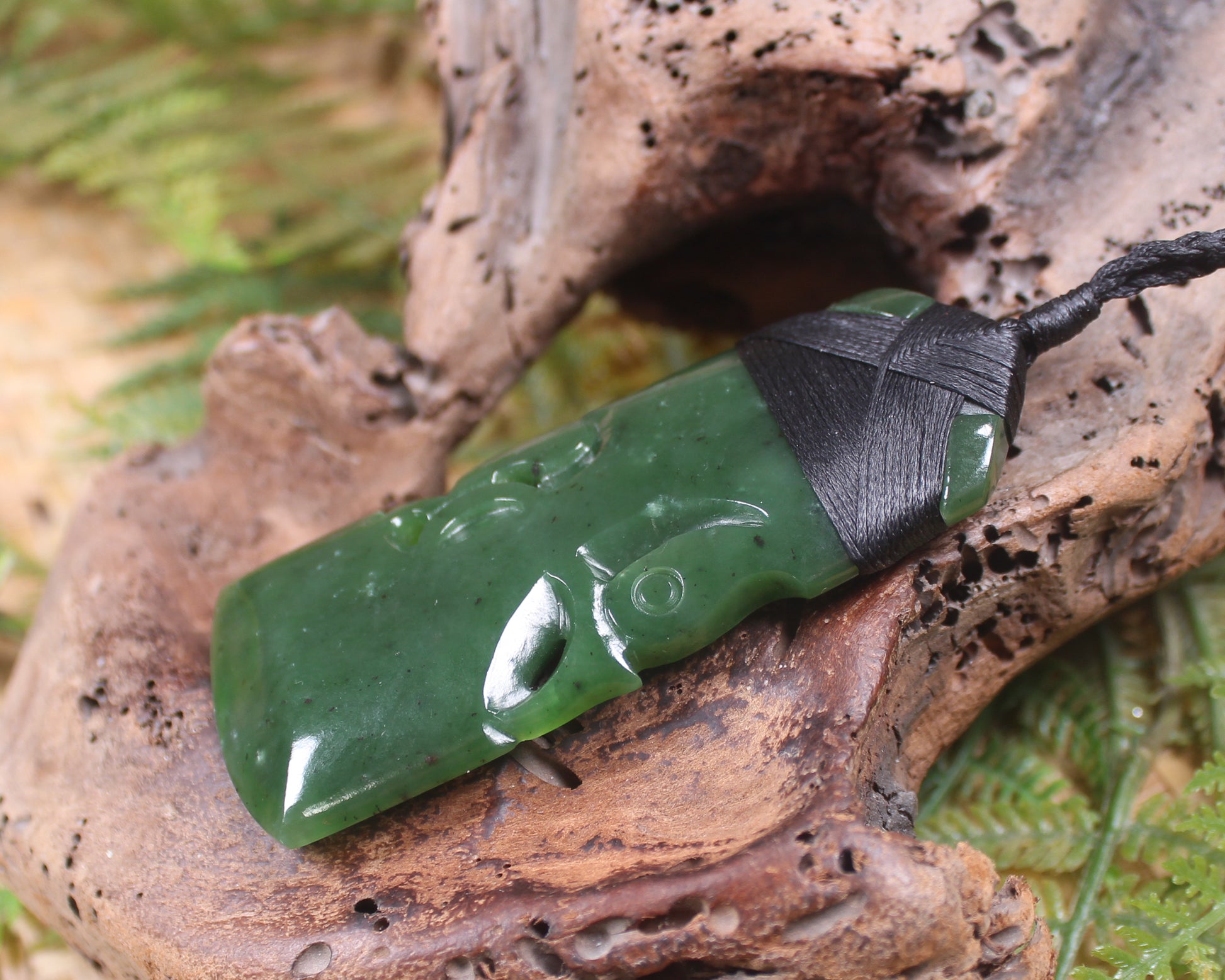 Manaia Toki or Adze Pendant carved from Kawakawa Pounamu - NZ Greenstone