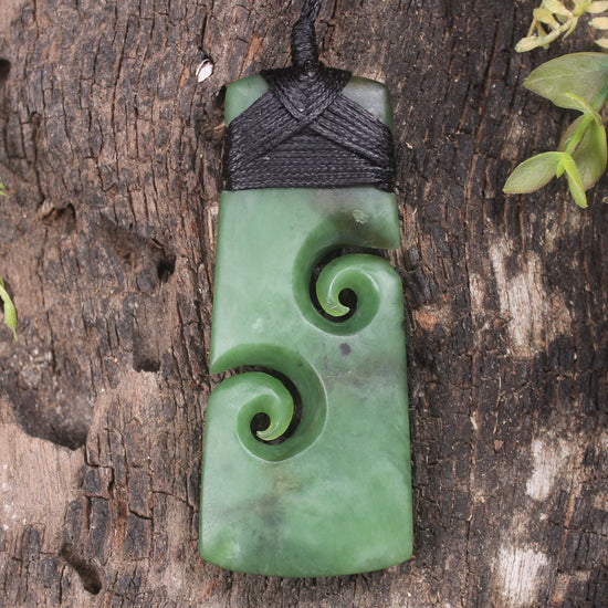 Toki or Adze with Koru carved from Hapopo Pounamu - NZ Greenstone