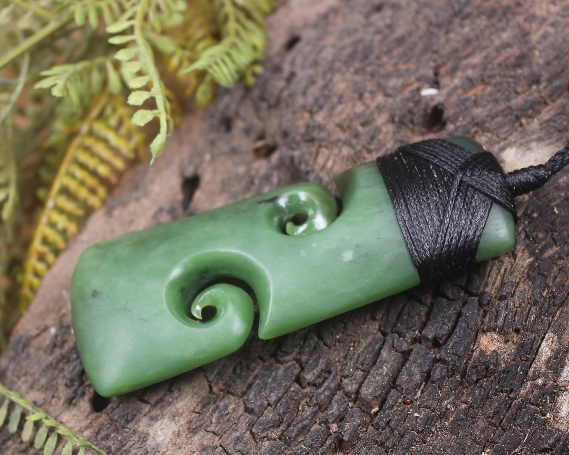 Toki or Adze with Koru carved from Hapopo Pounamu - NZ Greenstone