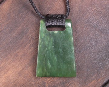 Kawakawa Pounamu Toki
