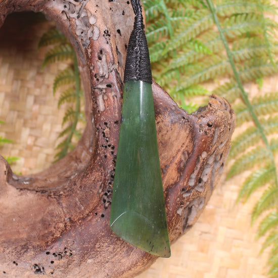 Toki or Adze Pendant carved from Tangiwai Pounamu - NZ Greenstone