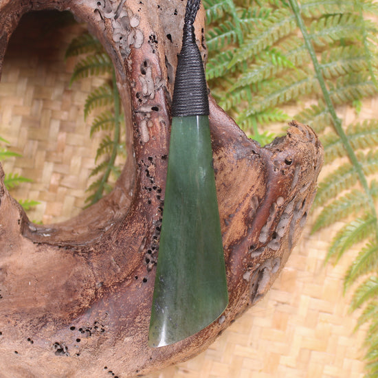 Toki or Adze Pendant carved from Tangiwai Pounamu - NZ Greenstone