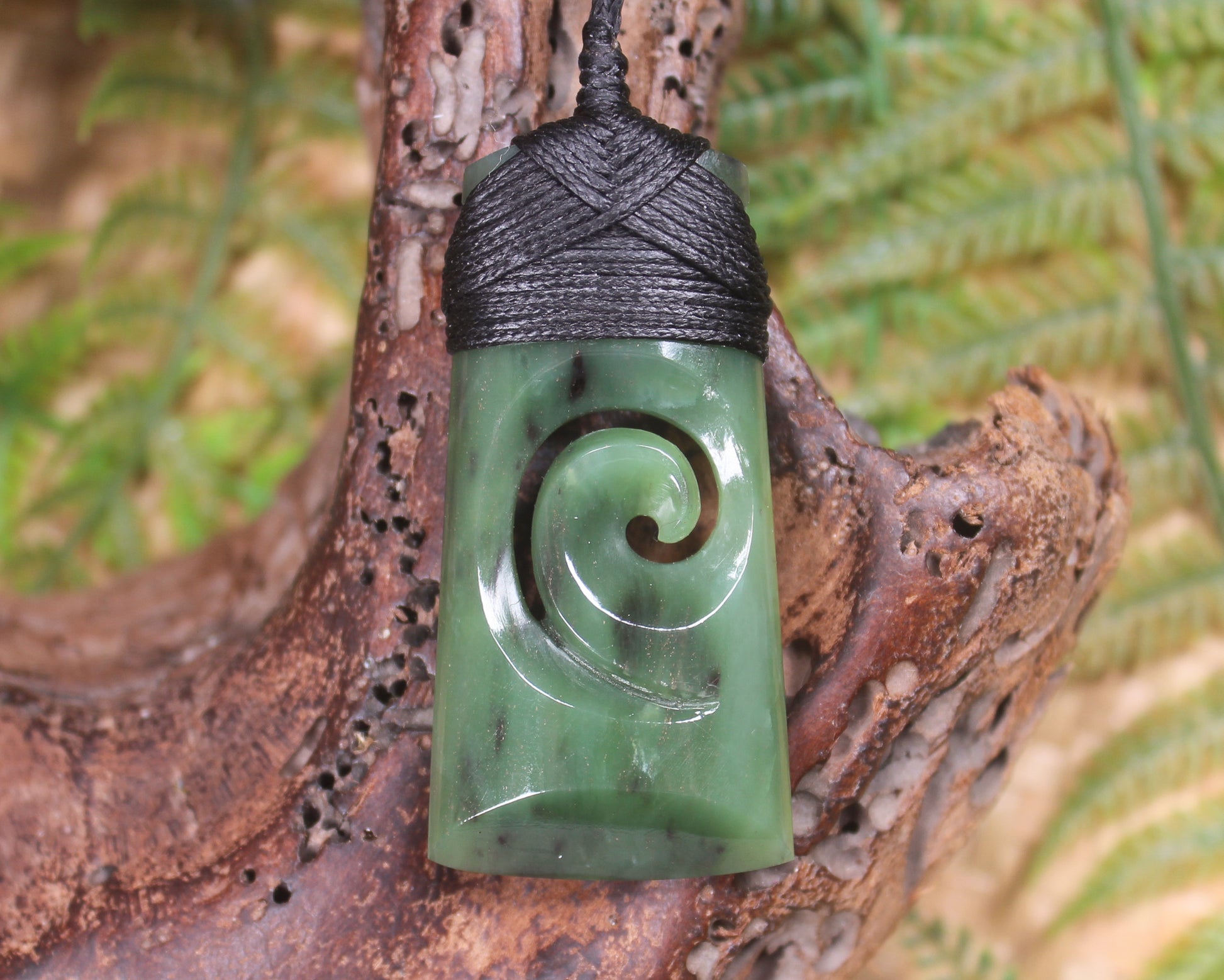 Toki or Adze with Koru carved from Hapopo Pounamu - NZ Greenstone
