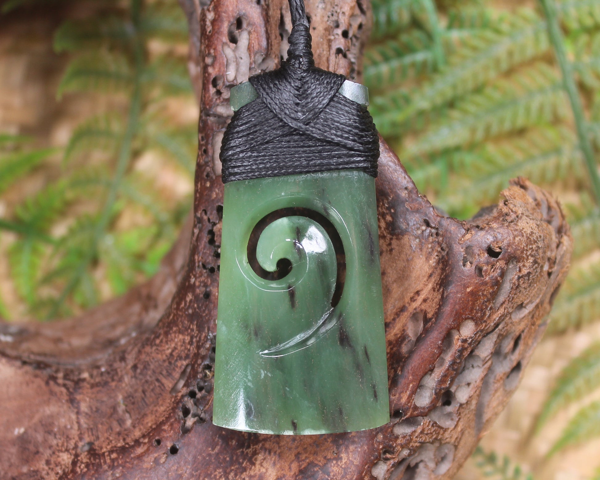 Toki or Adze with Koru carved from Hapopo Pounamu - NZ Greenstone