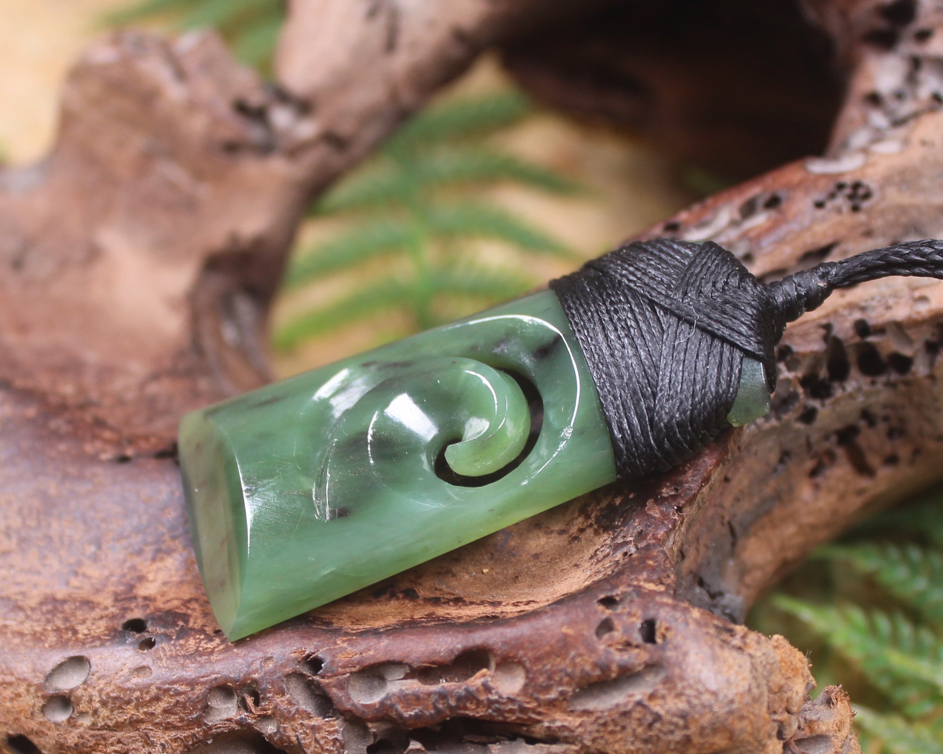 Toki or Adze with Koru carved from Hapopo Pounamu - NZ Greenstone