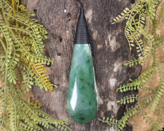 Roimata Teardrop carved from Hapopo Pounamu - NZ Greenstone