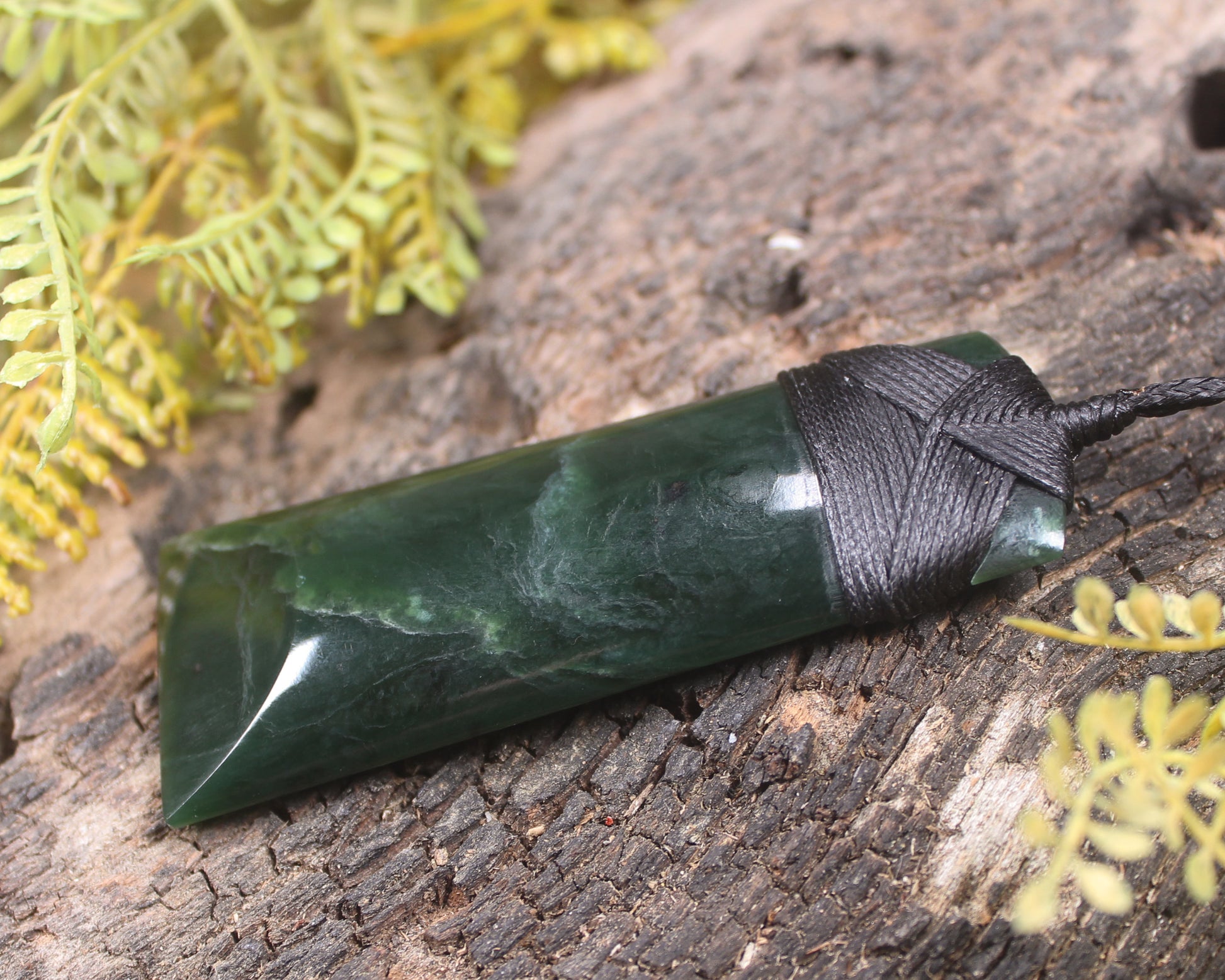 Kawakawa Pounamu Toki