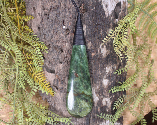 Roimata Teardrop carved from Hapopo Pounamu - NZ Greenstone