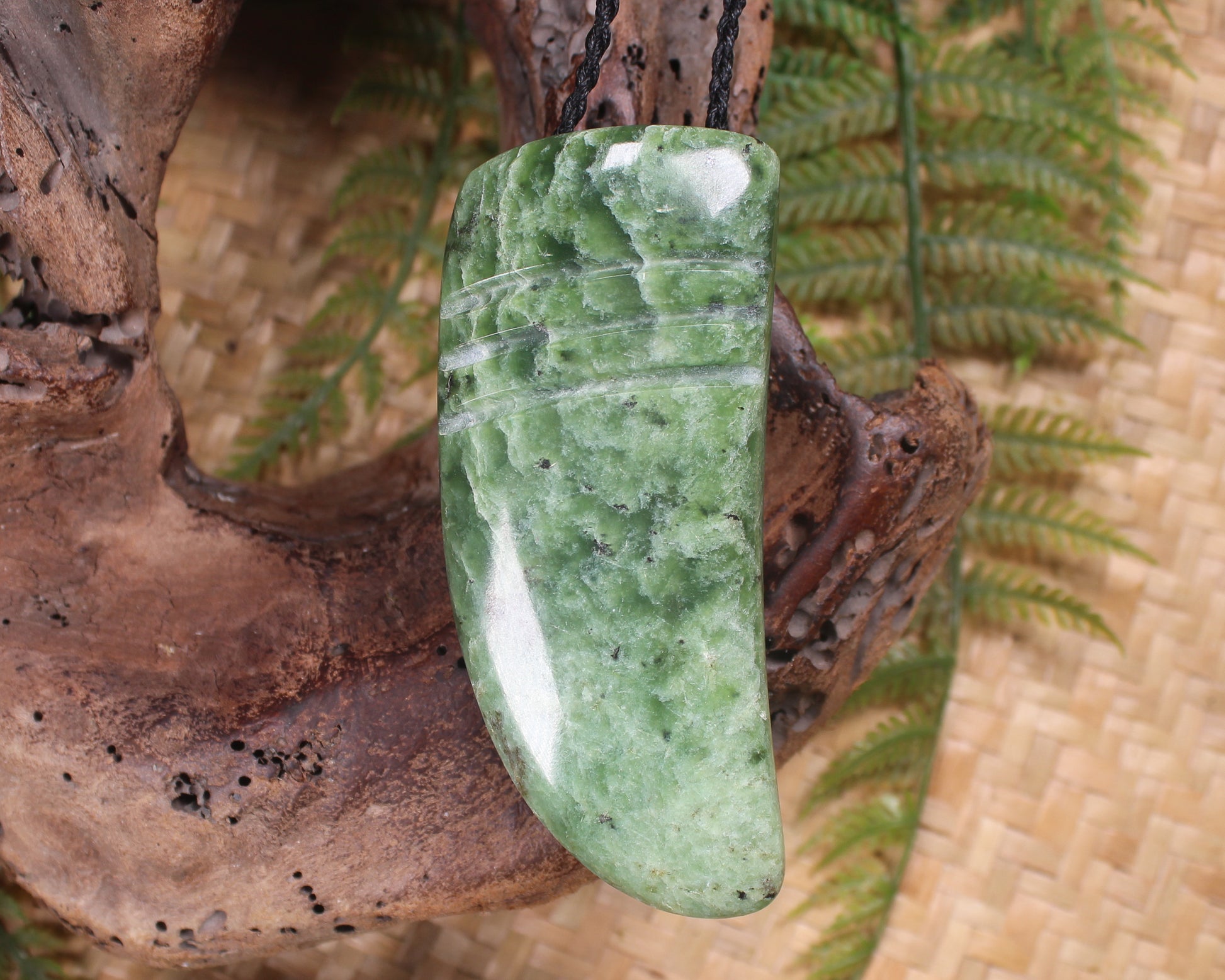 Taniwha Tooth or Niho carved from Kawakawa Pounamu - NZ Greenstone