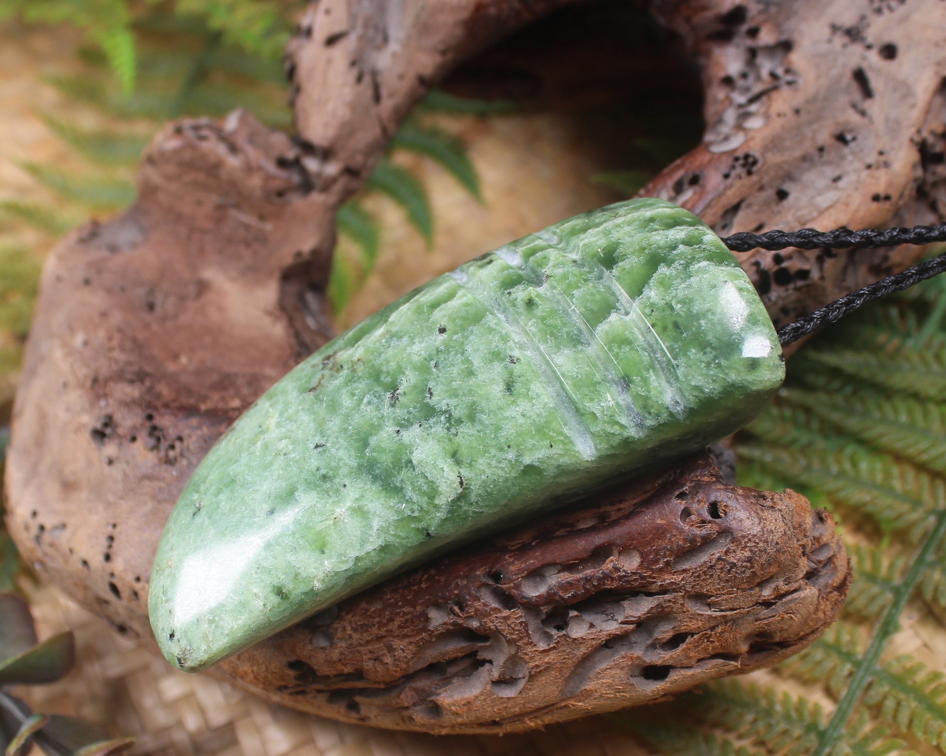 Taniwha Tooth or Niho carved from Kawakawa Pounamu - NZ Greenstone