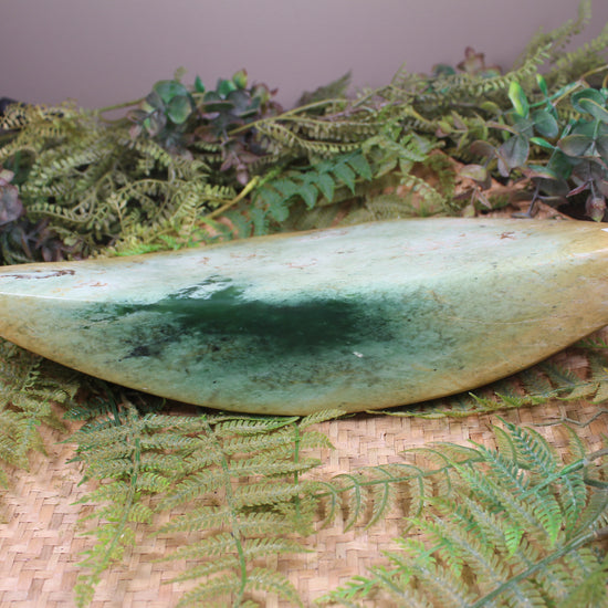 Freeform Pounamu Sculpture - Flower Jade Pounamu - NZ Greenstone