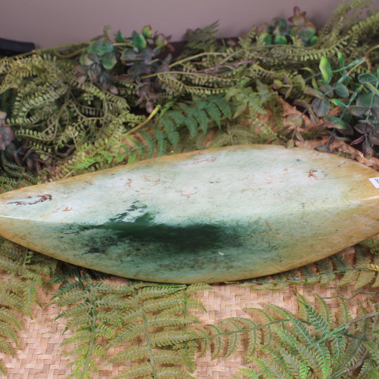 Freeform Pounamu Sculpture - Flower Jade Pounamu - NZ Greenstone