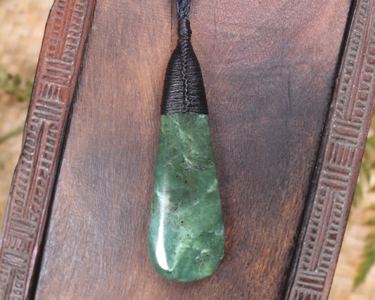 Roimata Teardrop carved from Hapopo Pounamu - NZ Greenstone