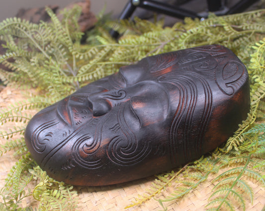 NZ Wood Wheku Mask Sculpture (BM197)