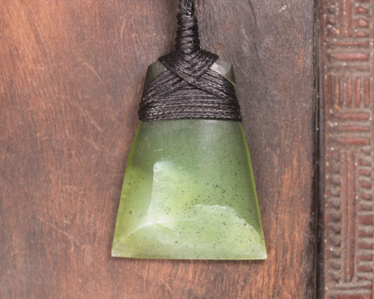 Toki or Adze Pendant carved from Tangiwai Pounamu - NZ Greenstone