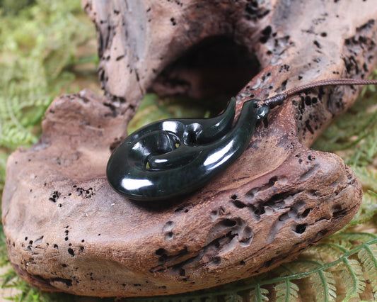 Hei Matau or Fish Hook carved from Kawakawa Pounamu - NZ Greenstone
