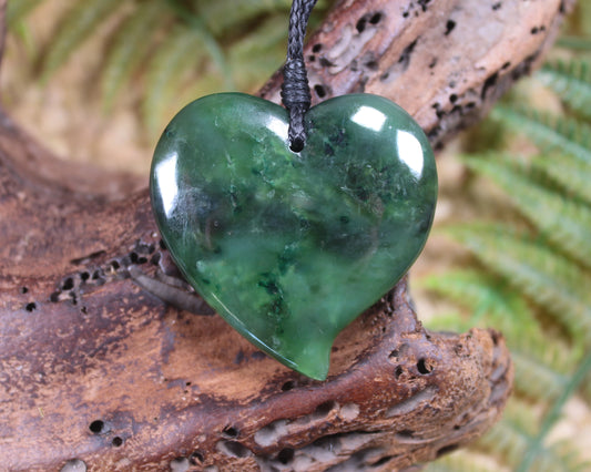 Heart carved from Kawakawa Pounamu - NZ Greenstone