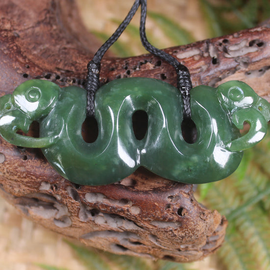Pekapeka Pendant carved from Kawakawa Pounamu - NZ Greenstone
