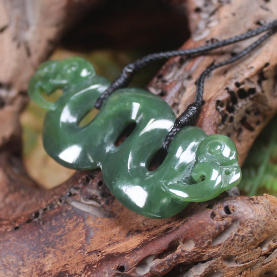 Pekapeka Pendant carved from Kawakawa Pounamu - NZ Greenstone