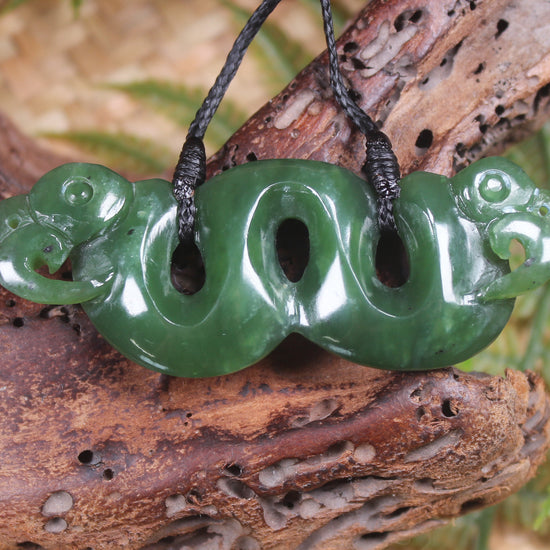 Pekapeka Pendant carved from Hapopo Pounamu - NZ Greenstone