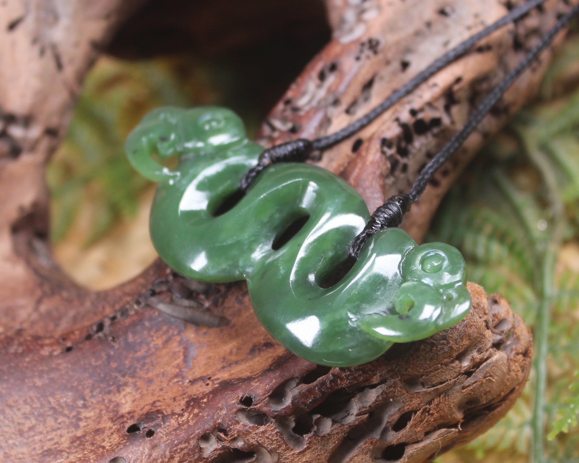 Pekapeka Pendant carved from Hapopo Pounamu - NZ Greenstone