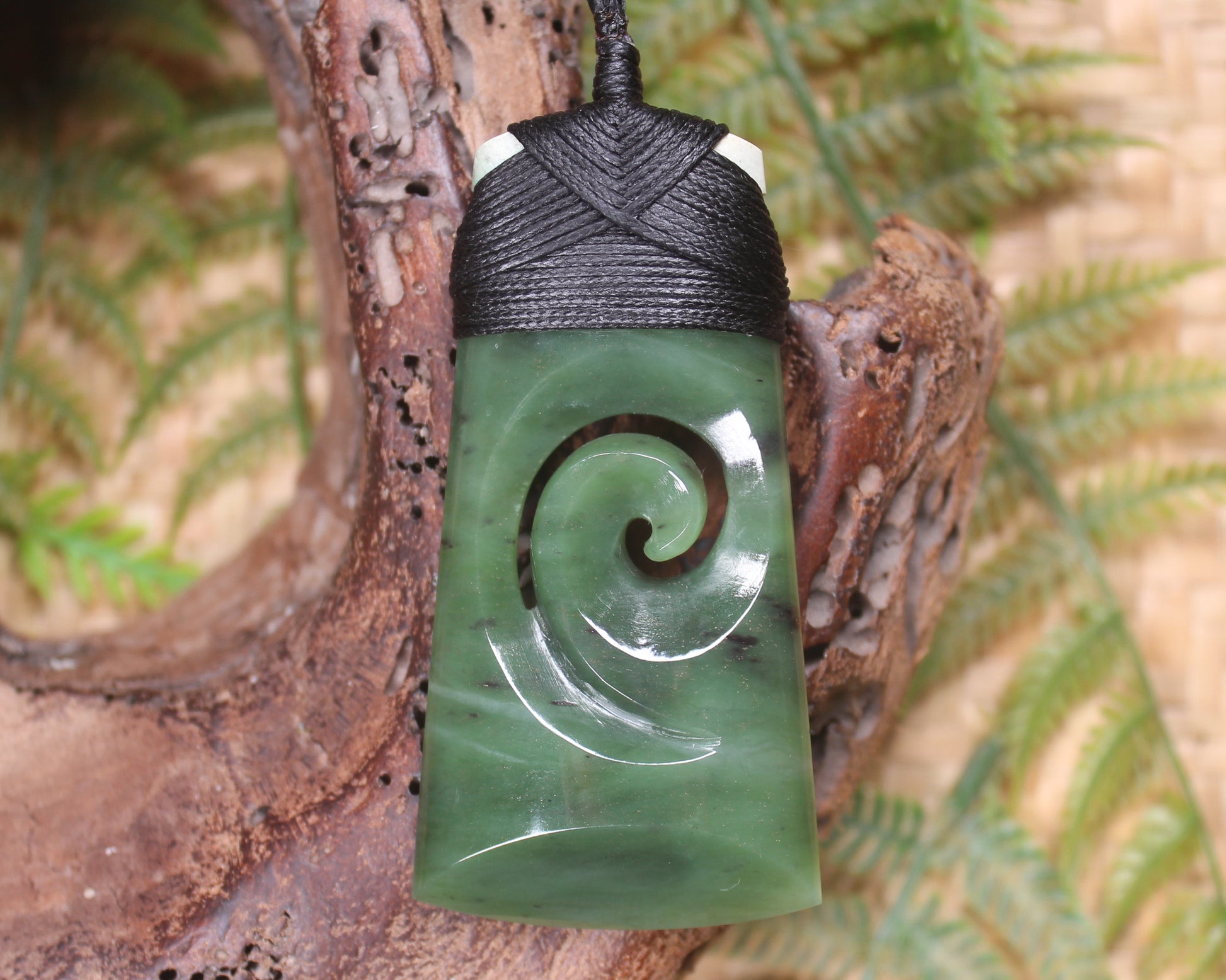 Toki or Adze with Koru carved from Hapopo Pounamu - NZ Greenstone