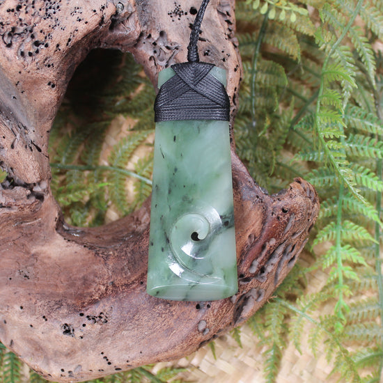 Toki or Adze with Koru carved from Hapopo Pounamu - NZ Greenstone