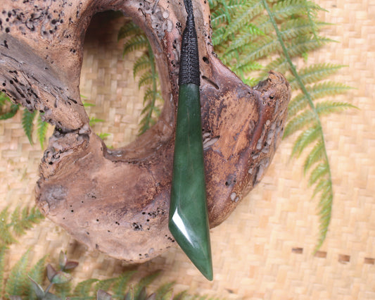Kawakawa Pounamu Toki