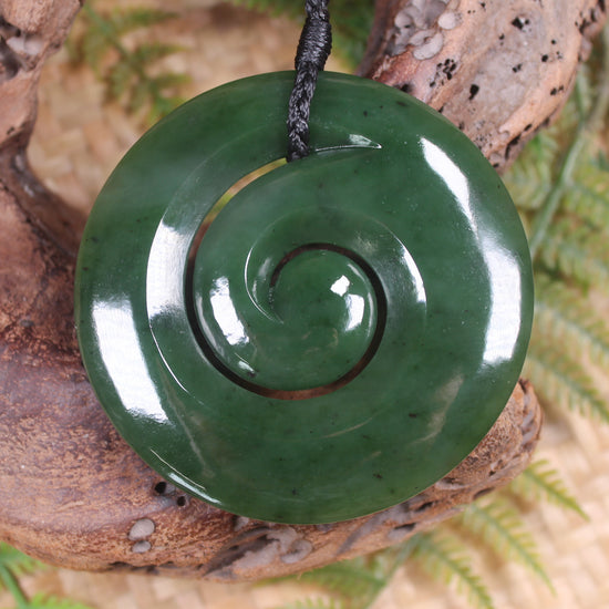 Koru pendant carved from Kawakawa Pounamu - NZ Greenstone